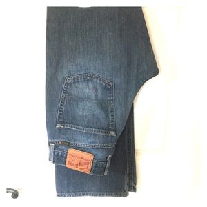 Lucky Brand bootcut jeans. Size 33x32.